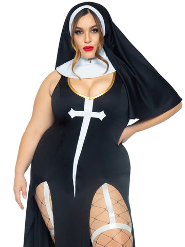 PLUS SIZE SULTRY SINNER