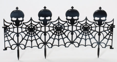 HALLOWEEN GOTHIC SKULL AND WEB FENCE